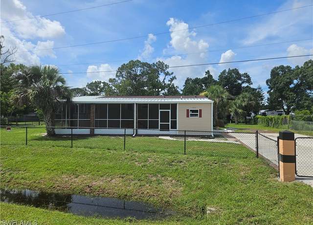 Property at 2425 Case Ln, North Fort Myers, FL 33917, 2 beds, 2 baths