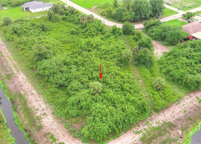 Property at 301 Rawlings Ave, Lehigh Acres, FL 33974
