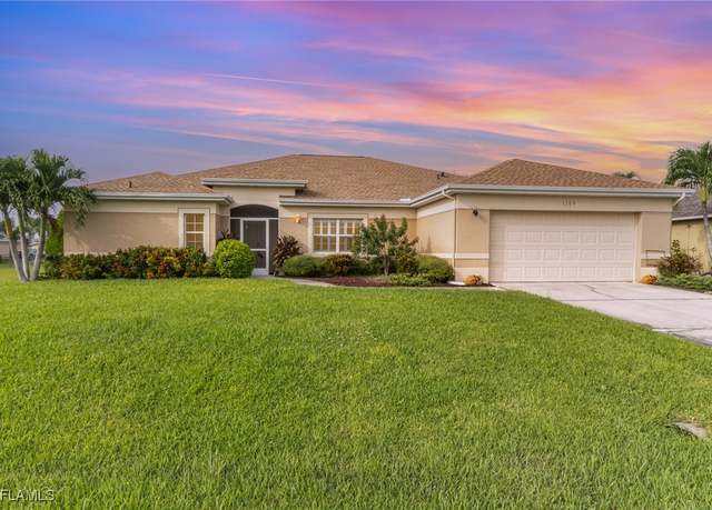 Property at 1109 NE 19th St, Cape Coral, FL 33909, 4 beds, 3 baths