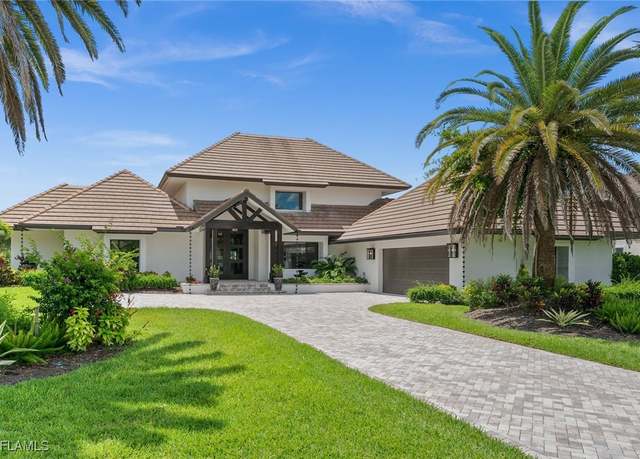 Property at 15181 Canongate Dr, Fort Myers, FL 33912, 4 beds, 4.5 baths