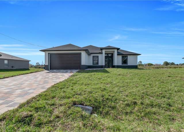 Property at 912 Pine Ave, Lehigh Acres, FL 33972, 3 beds, 2 baths