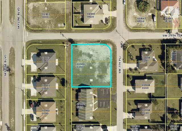 Property at 2932 SW 7th Pl, Cape Coral, FL 33914