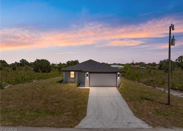Property at 2710 62nd St W, Lehigh Acres, FL 33971, 3 beds, 2 baths