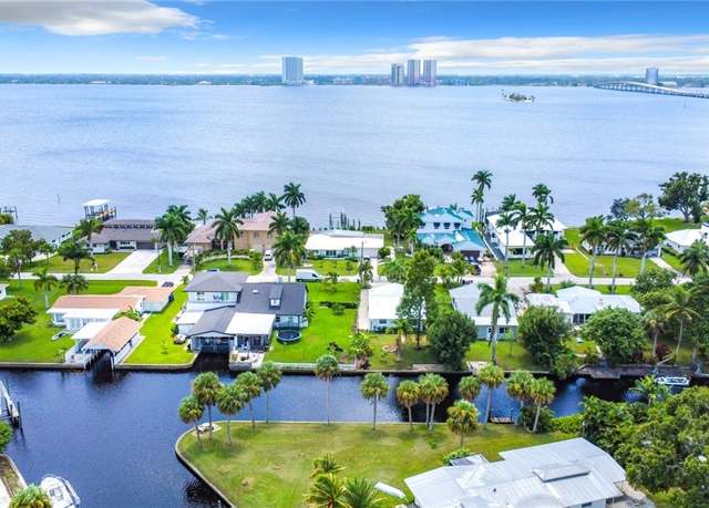 Property at 94 E North Shore Ave, North Fort Myers, FL 33917, 2 beds, 2 baths