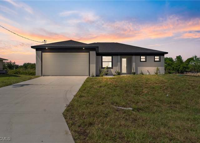 Property at 2812 72nd St W, Lehigh Acres, FL 33971, 3 beds, 2 baths
