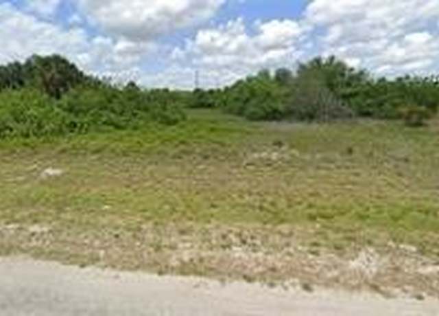 Property at 8022 Sunrise Cir, Labelle, FL 33935
