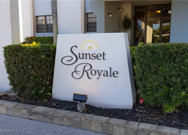 Property at 1925 Clifford St #202, Fort Myers, FL 33901, 2 beds, 2 baths