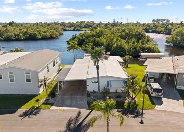 Property at 204 Sun Cir, Fort Myers, FL 33905, 2 beds, 2 baths