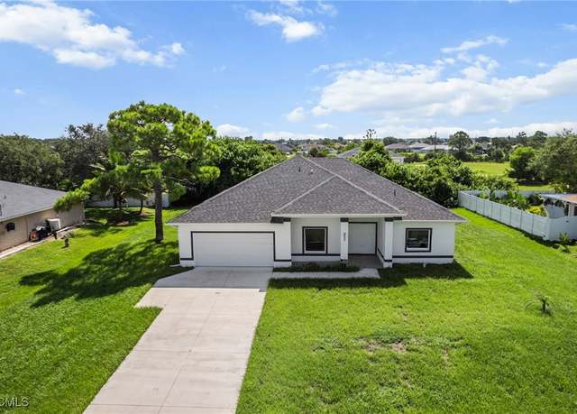 Property at 3003 NE Juanita Pl, Cape Coral, FL 33909, 3 beds, 2.5 baths