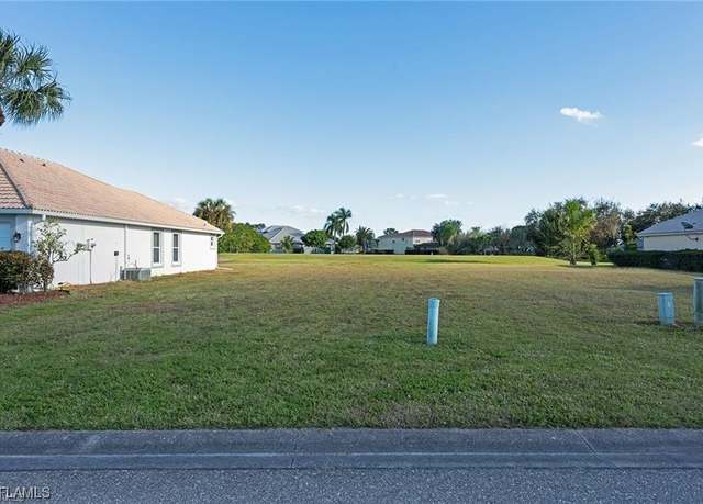 Property at 2020 Oxford Ridge Cir, Lehigh Acres, FL 33973
