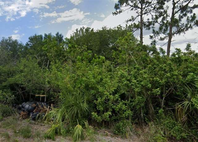 Property at 304 Pinehurst Ave, Lehigh Acres, FL 33974