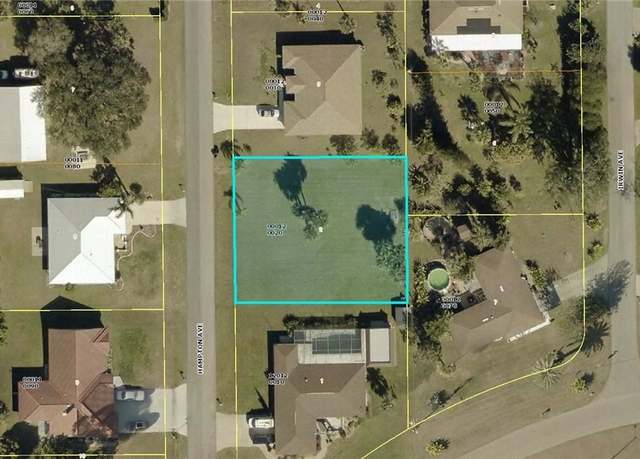 Property at 18 Hampton Ave, Lehigh Acres, FL 33936