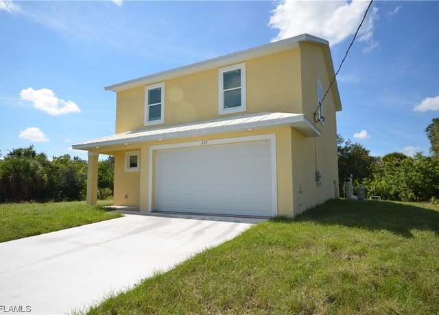 Property at 272 Pelton Cir, Port Charlotte, FL 33954, 4 beds, 2.5 baths