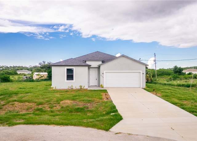 Property at 8304 Lena Ct, Labelle, FL 33935, 3 beds, 2 baths