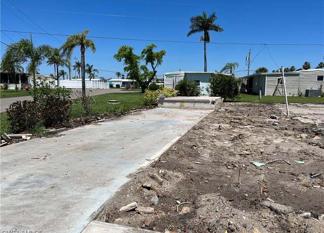 Property at 122 Shoreland Dr, Fort Myers, FL 33905