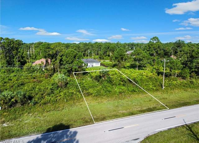 Property at 730 Columbus Blvd S, Lehigh Acres, FL 33974