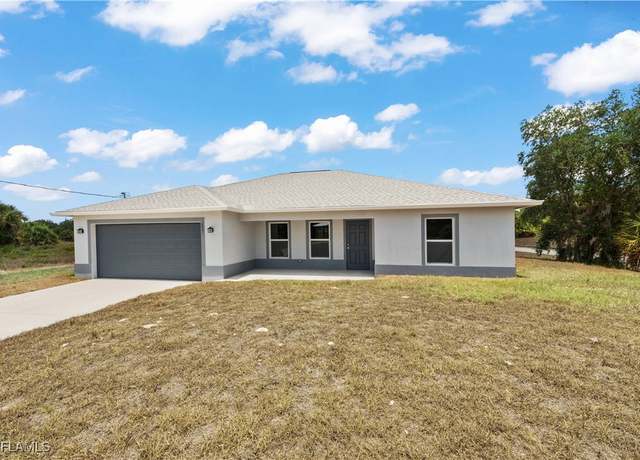 Property at 2001 Inglewood Cir, Labelle, FL 33935, 3 beds, 2 baths