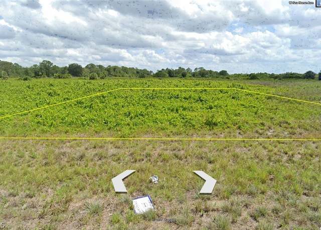 Property at 255 Manhattan Ave, Labelle, FL 33935