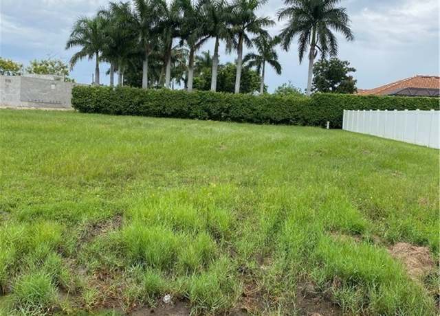 Property at 15 SW 19th Pl, Cape Coral, FL 33991