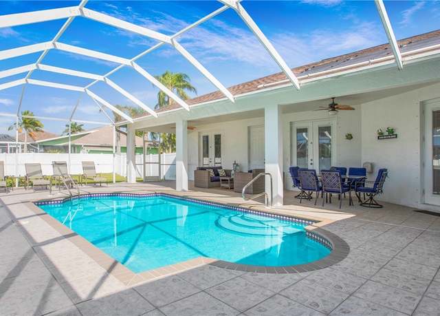 Property at 1824 SE 20th Ln, Cape Coral, FL 33990, 3 beds, 2 baths