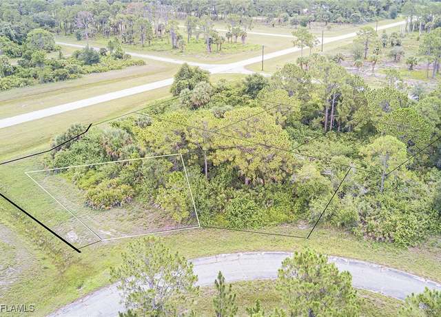 Property at 854 Morning Ln, Labelle, FL 33935