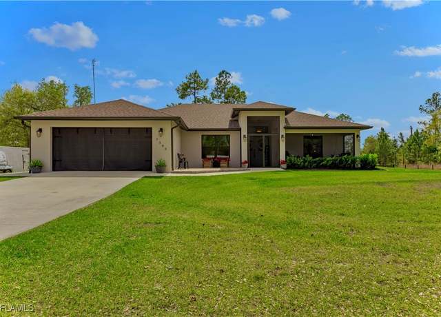Property at 7583 18th Pl, Labelle, FL 33935, 4 beds, 2 baths