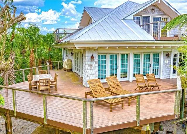 Property at 551 Gulf Ln, Captiva, FL 33924, 3 beds, 3 baths