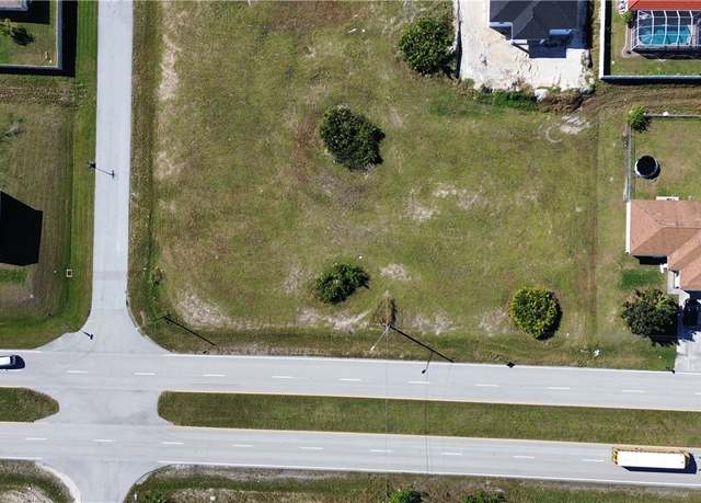 Property at 2102 Chiquita Blvd N, Cape Coral, FL 33993
