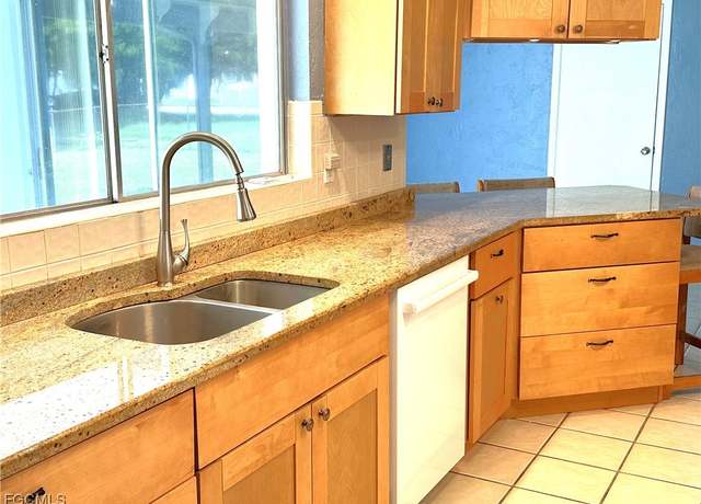 Property at 5146 Glade Ct, Cape Coral, FL 33904, 4 beds, 3 baths