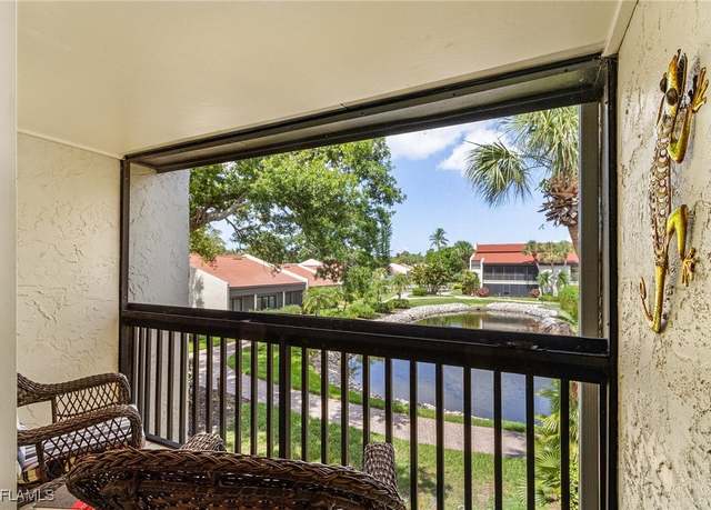 Property at 4406 Foremast Ct, Fort Myers, FL 33919, 2 beds, 2.5 baths