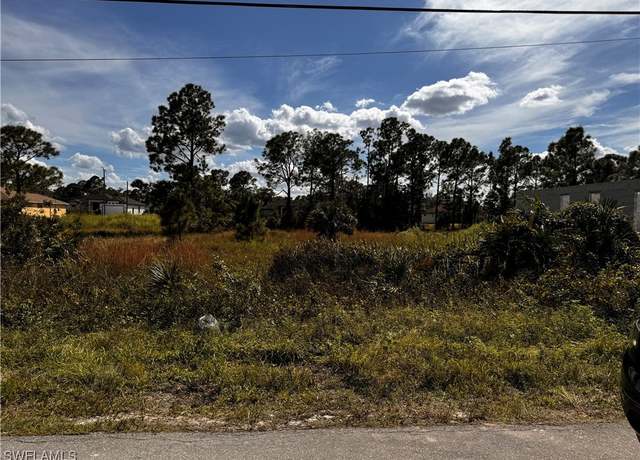Property at 2909 28th St SW, Lehigh Acres, FL 33976