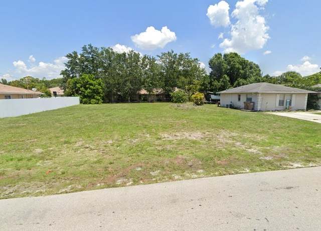 Property at 907 SE 23rd Pl, Cape Coral, FL 33990