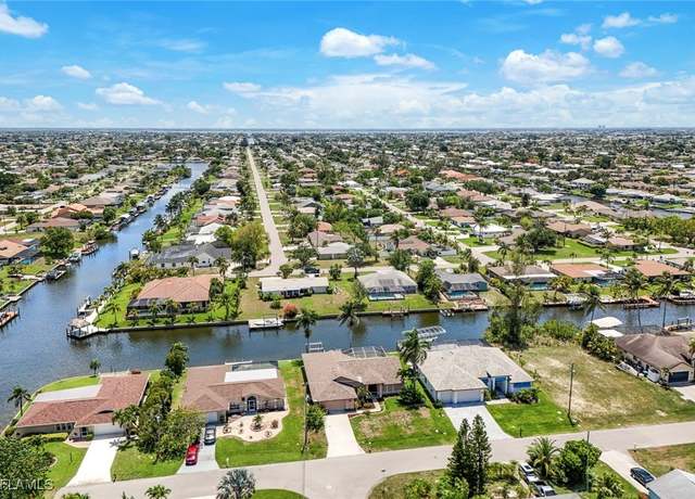 Property at 3209 SE 1st Ct, Cape Coral, FL 33904, 4 beds, 2 baths