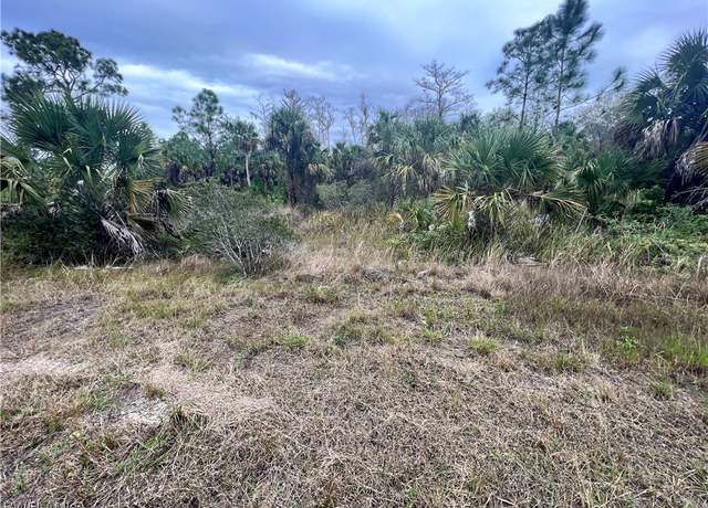 Property at 666 Topeka Ct, Lehigh Acres, FL 33972