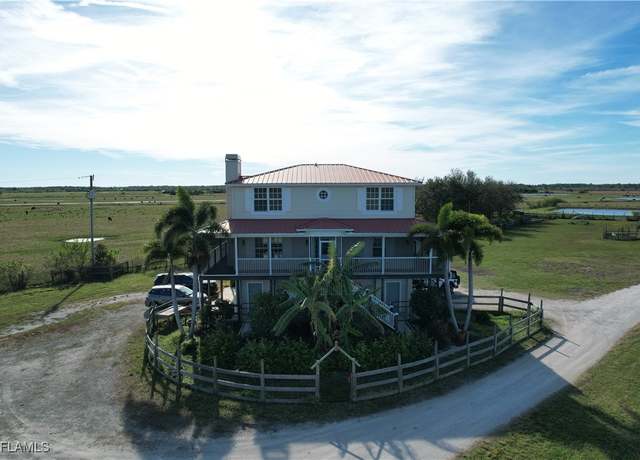 Property at 21871 Williams Dr, North Fort Myers, FL 33917, 4 beds, 2.5 baths