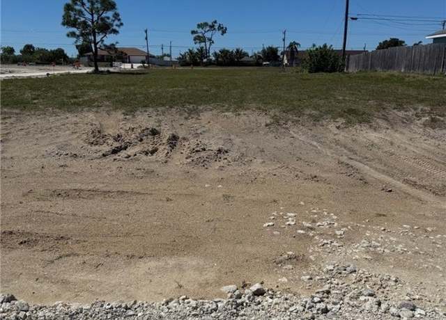 Property at 1202 NE 8th Pl, Cape Coral, FL 33909