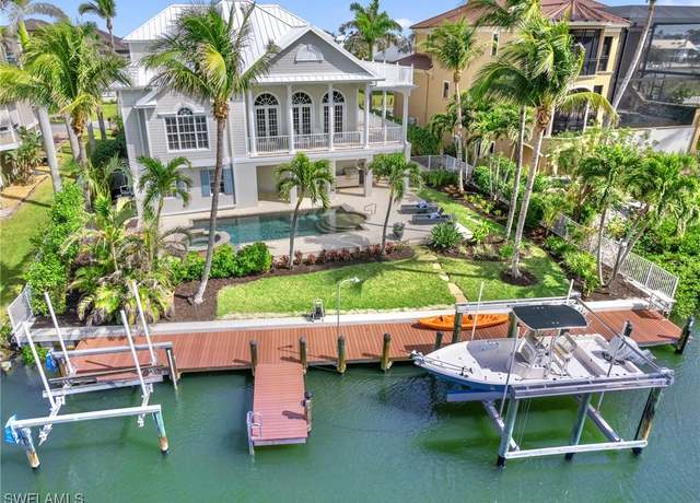 Property at 18200 Old Pelican Bay Dr, Fort Myers Beach, FL 33931, 5 beds, 3.5 baths