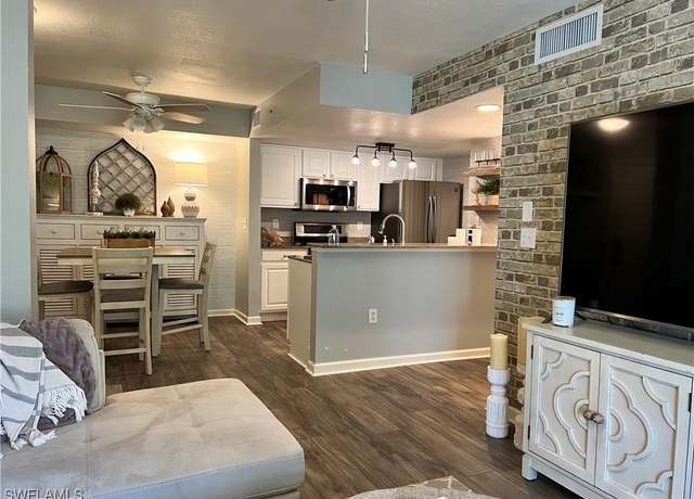 Property at 4105 Residence Dr #707, Fort Myers, FL 33901, 2 beds, 1 bath