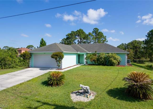 Property at 1227 Cloplon St E, Lehigh Acres, FL 33974, 3 beds, 2 baths