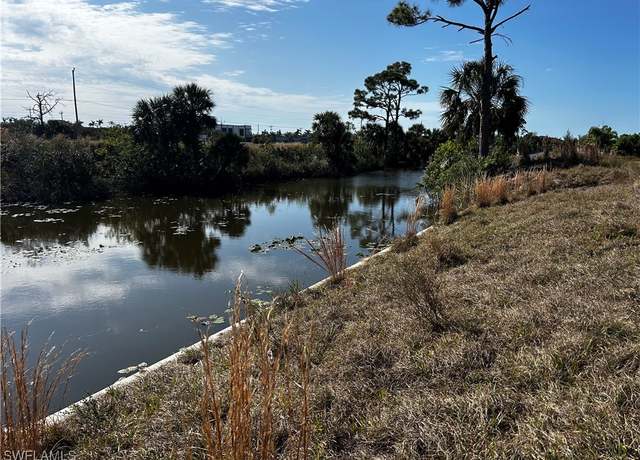 Property at 1106 SW 4th Ln, Cape Coral, FL 33991