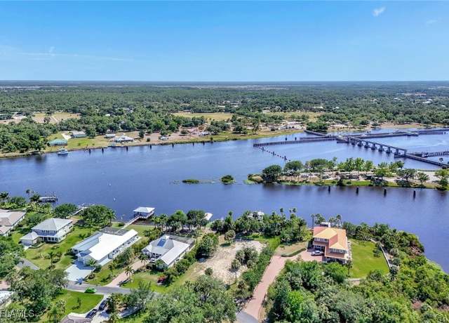 Property at 16420 Oakview Cir, Alva, FL 33920