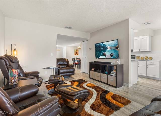 Property at 17230 Terraverde Cir #9, Fort Myers, FL 33908, 2 beds, 2 baths