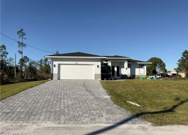 Property at 1255 Edna St E, Lehigh Acres, FL 33974, 3 beds, 2 baths