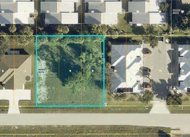 Property at 1215 SE 8th Ter, Cape Coral, FL 33990