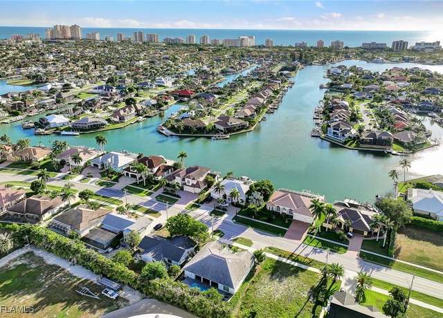 Property at 445 S Heathwood Dr, Marco Island, FL 34145, 4 beds, 5 baths