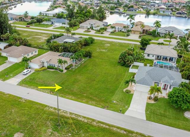 Property at 3223 SW 7th Ln, Cape Coral, FL 33991