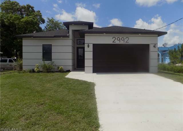Property at 2992 Douglas Ave, Fort Myers, FL 33916, 4 beds, 3 baths