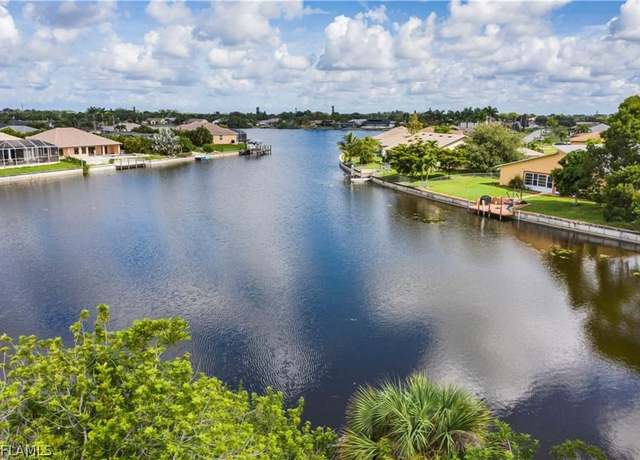 Property at 505 SE 7th St, Cape Coral, FL 33990
