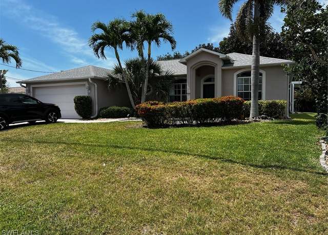 Property at 4152 Country Club Blvd, Cape Coral, FL 33904, 3 beds, 2 baths