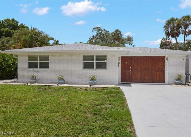 Property at 9899 Pennsylvania Ave, Bonita Springs, FL 34135, 3 beds, 2 baths